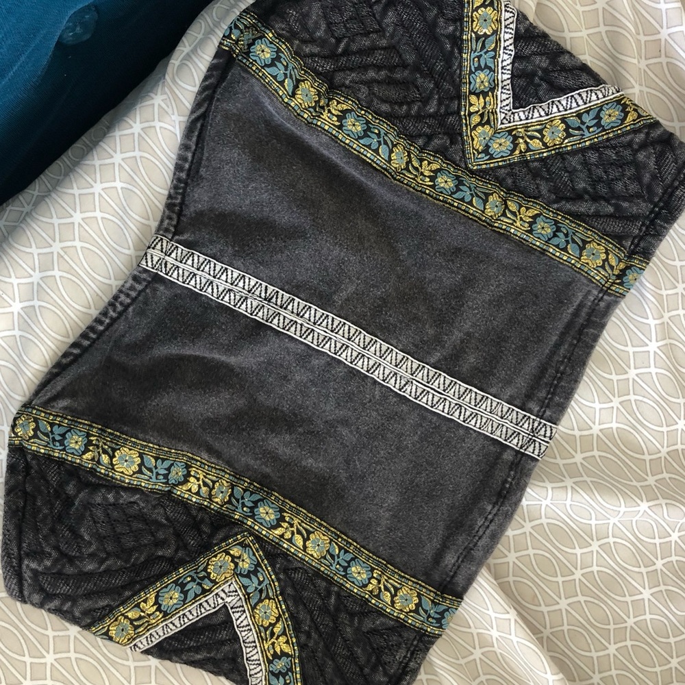 Ecote embroidered tube top